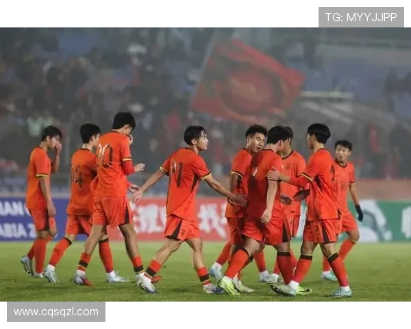 国足冬训首秀展现新战术体系年轻球员状态火热备战亚洲杯冲刺荣誉